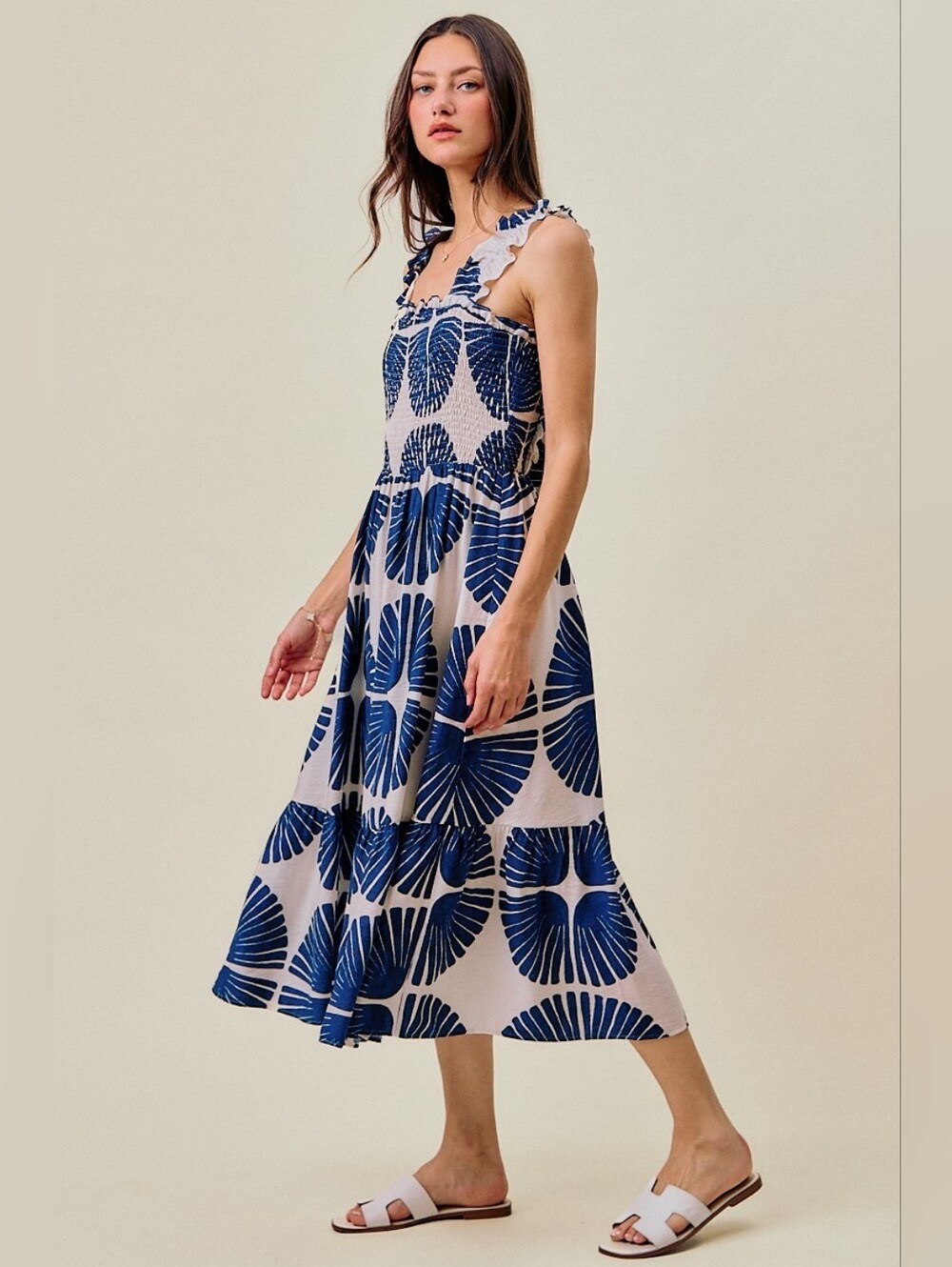 SO ME Abstract Print Smocked Bodice Tiered Lined Midi Dress - Picture 7 of 13
